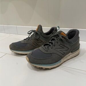 Womens new balance shoes size 8